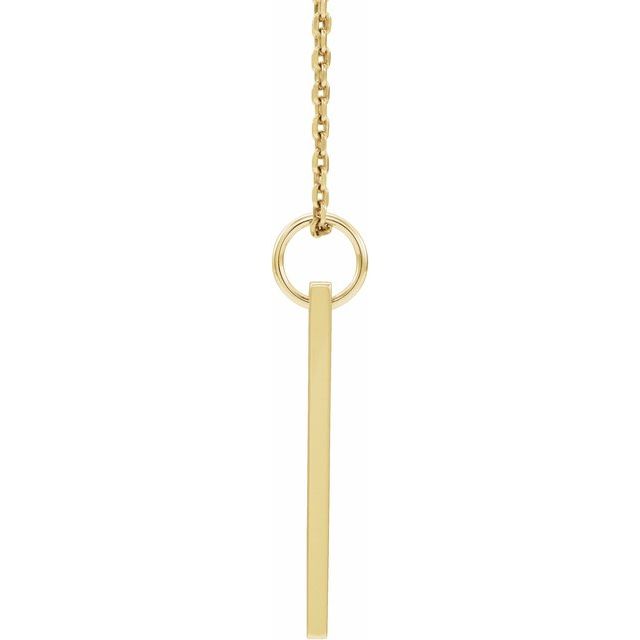 Side view of envragvable gold bar necklace