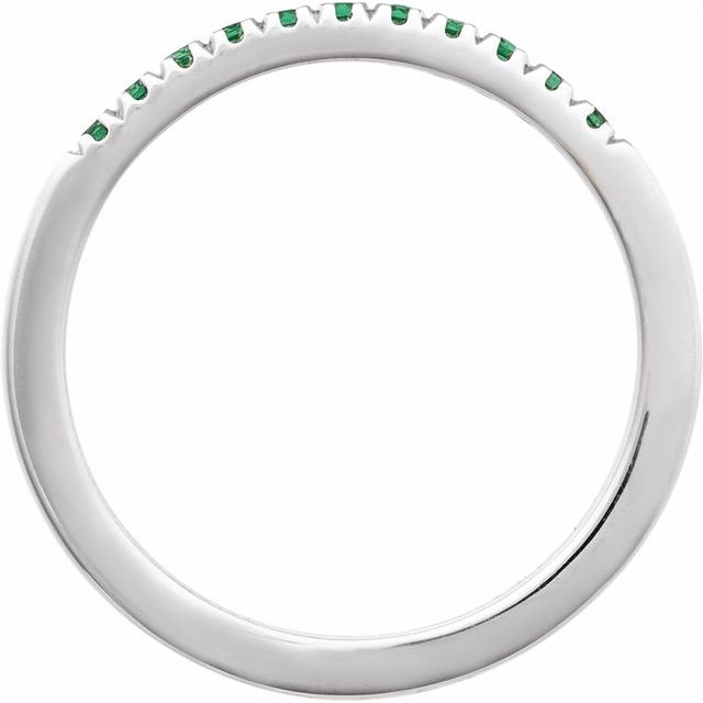French-set emerald stacking band in white gold detailed view