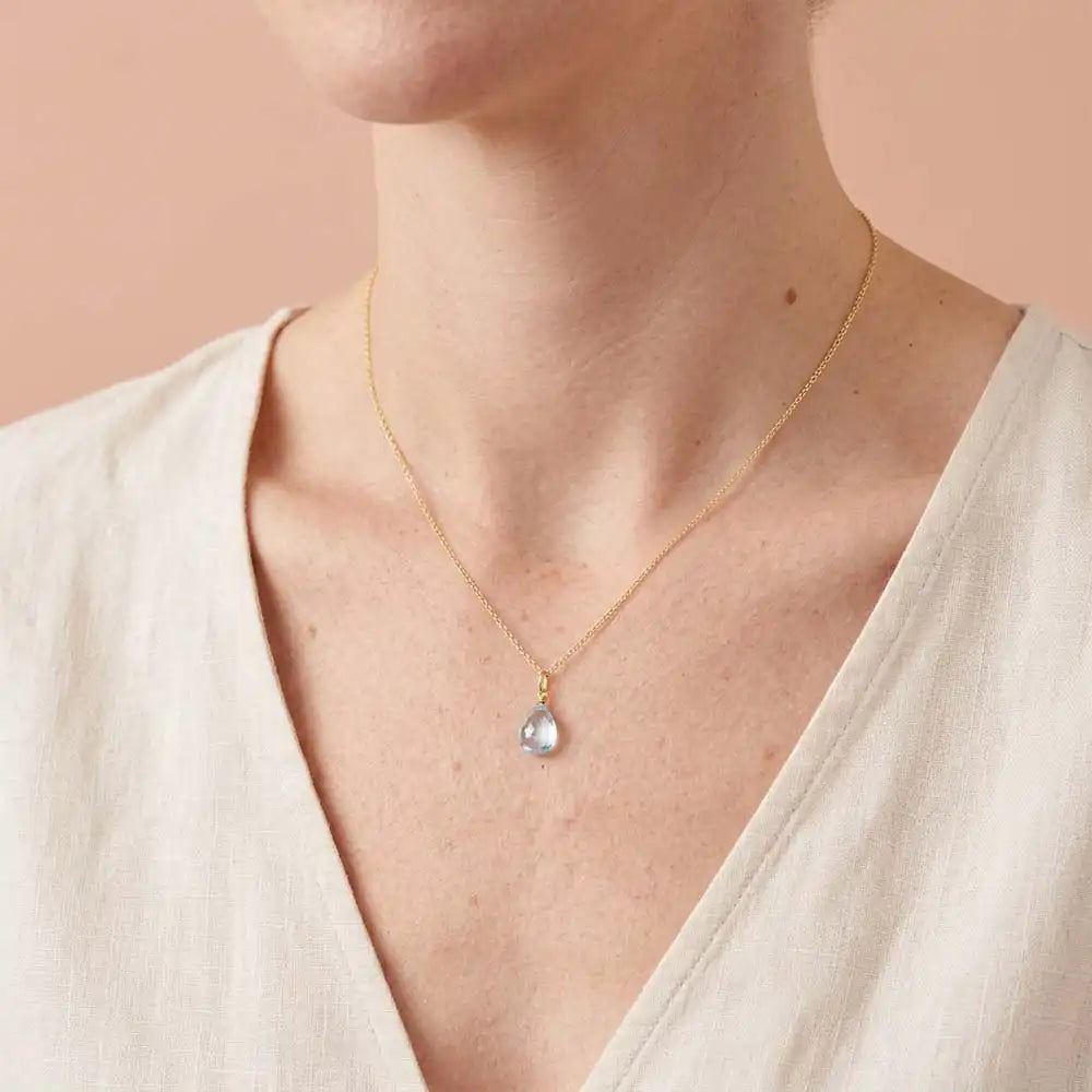 Minimal sterling silver chrysoprase necklace with modern appeal