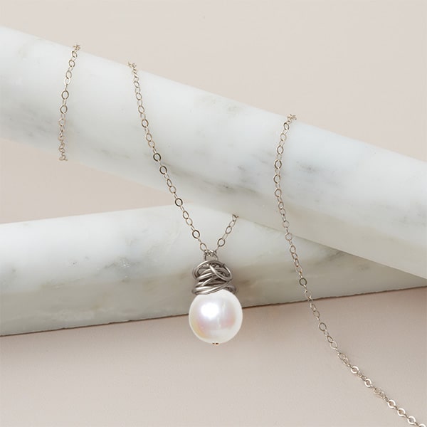 'Trista' - Pearl Necklace - erin gallagher