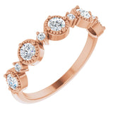 Medallion diamond band in 14K gold, showing diamond brilliance variant--14K-rose-gold variant--Diamond-Lab variant--Diamond-Nat