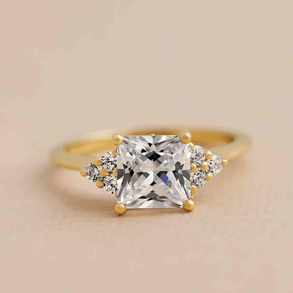 Cluster accent stone engagement ring setting in 14K yellow gold