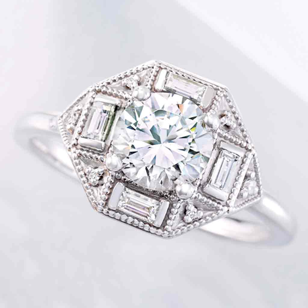 Vintage diamond engagement ring setting in 14K gold, front view