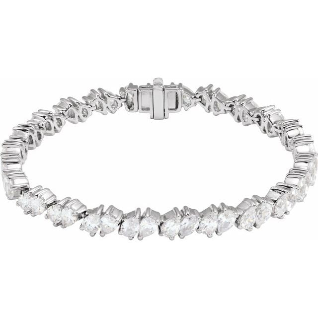 Mixed pear tennis bracelet, close-up of pear diamond settings white gold variant--14K-white-gold
