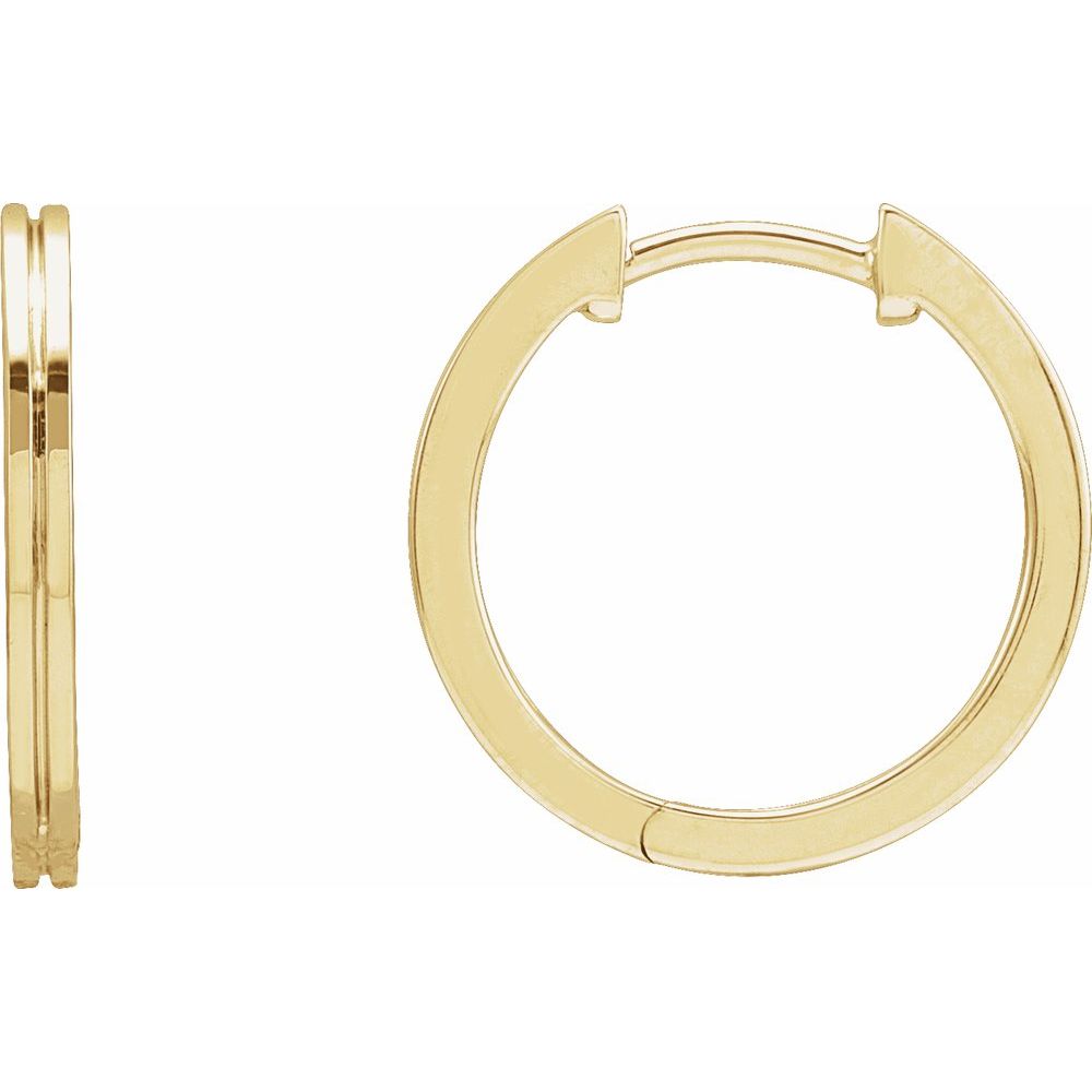 Grooved huggie hoop earrings in 14K yellow gold, front product view