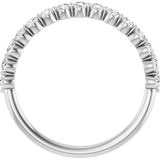White gold minimalist diamond band, close-up detail variant--14K-white-gold variant--Diamond-Lab variant--Diamond-Nat variant--Platinum