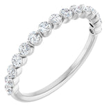Minimalist diamond band in 14K white gold, front view variant--14K-white-gold variant--Diamond-Lab variant--Diamond-Nat variant--Platinum