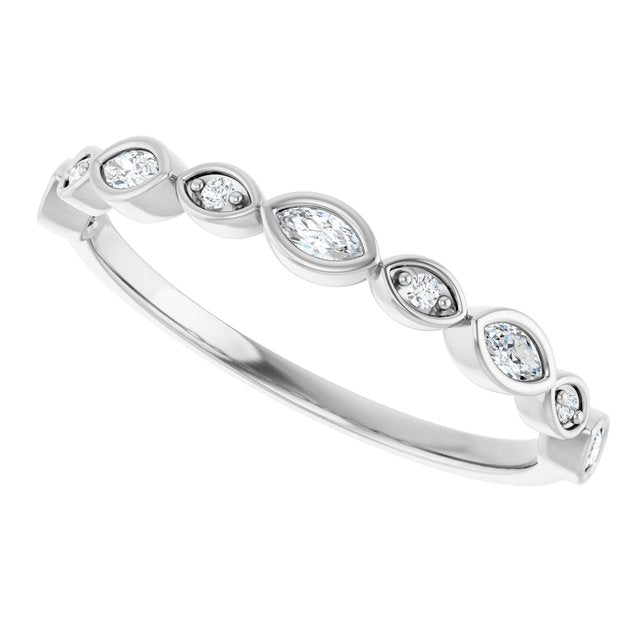 Swing diamond band in 14K gold, close-up of accent stone variant--Marquise variant--14K-white-gold variant--Diamond-Nat