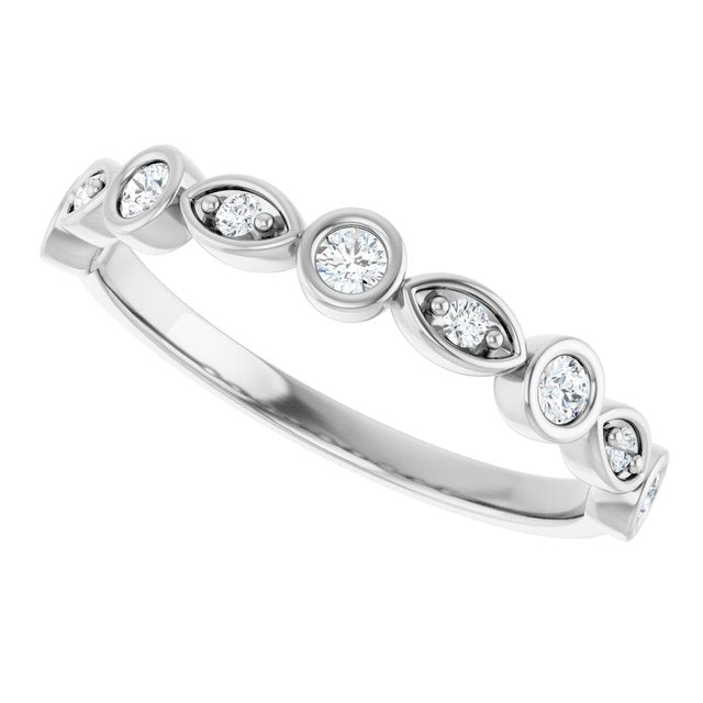 Swing diamond band in 14K gold, three-quarter angle variant--Round variant--14K-white-gold variant--Diamond-Lab