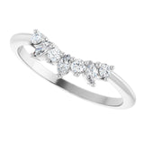 Curved diamond band in platinum variant--14K-white-gold variant--Diamond-Lab variant--Diamond-Nat variant--Platinum