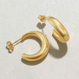 C hoop earrings in 14K gold