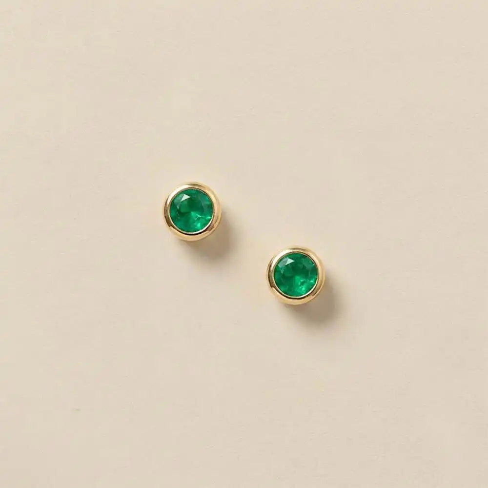 Emerald stud earrings in 14K gold, 4mm lab-created AAA emerald, product shot