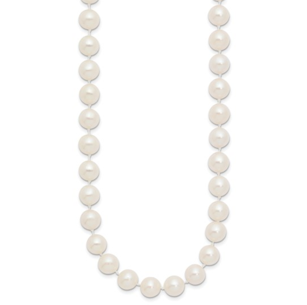 White freshwater cultured pearl necklace, 18 inches