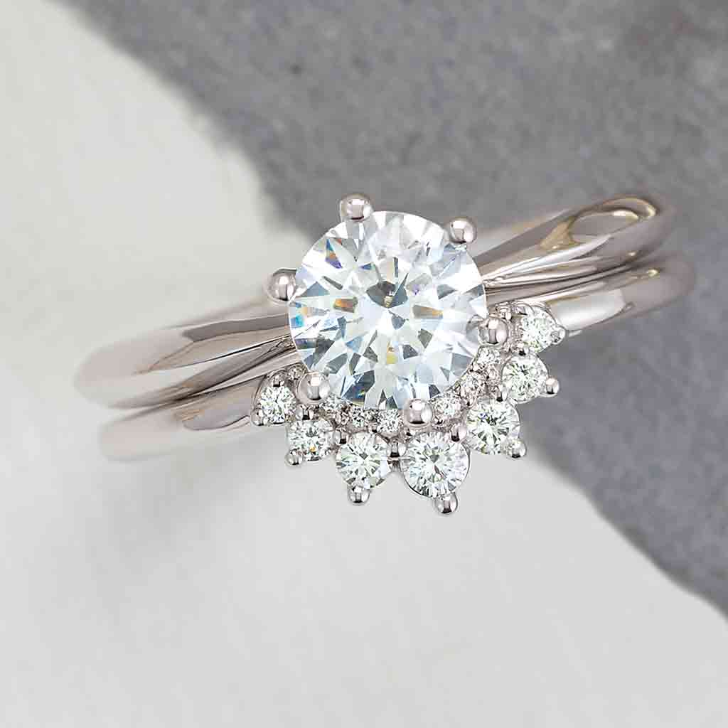 Minimal curved diamond wedding band