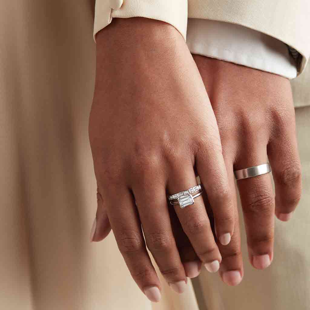 Modern baguette diamond ring with linear design
