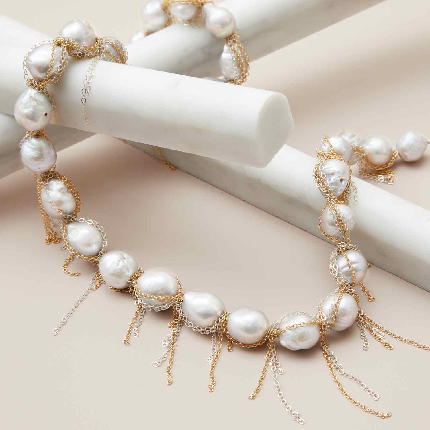 Baroque pearl fringe necklace with mixed metal chain
