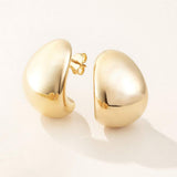 Teardrop earring in 14K gold, front view