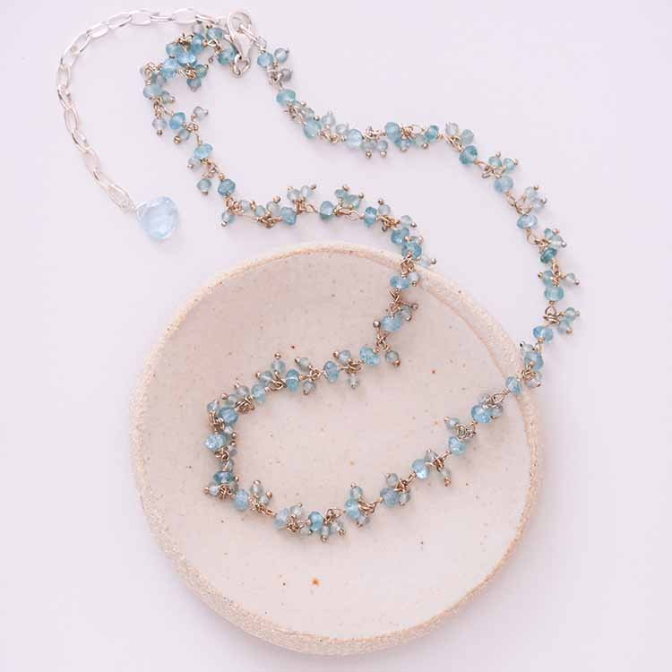 Apatite Tiny Gem Choker Necklace - erin gallagher variant--Labradorite