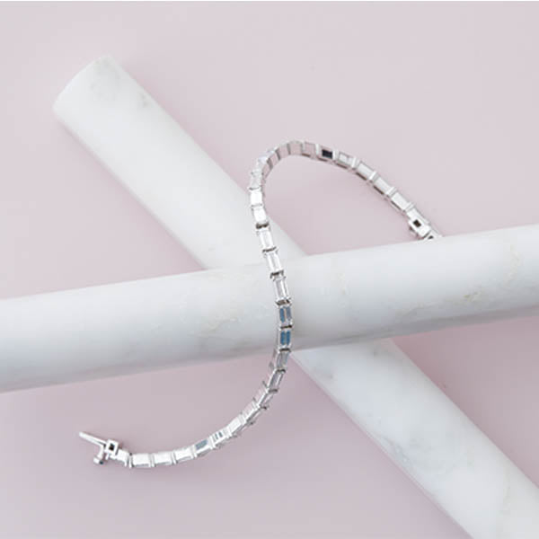 Baguette Tennis Bracelet twisted to show detail