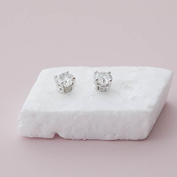 Basket-Set Diamond Stud Earrings - erin gallagher