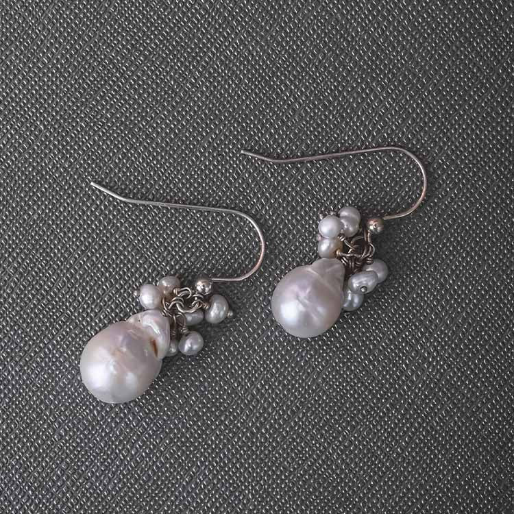 gigi - cluster earring - erin gallagher variant--Pearl